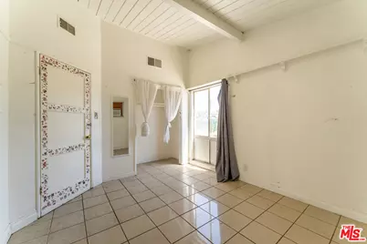 9870 Woodale Ave, Arleta, CA 91331 - Photo 17