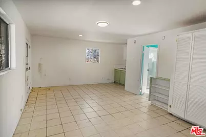 5552 Barton Ave, Los Angeles, CA 90038 - Photo 15