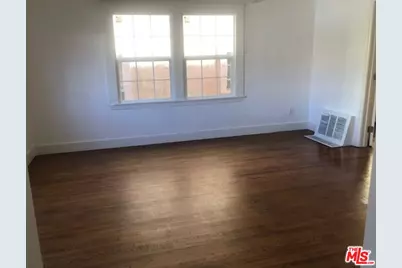 121 N New Hampshire Ave, Los Angeles, CA 90004 - Photo 17