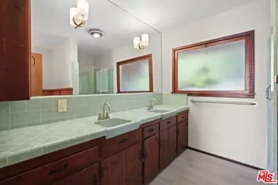 3217 Colony View Cir, Malibu, CA 90265 - Photo 11