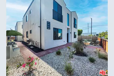 5622 Willowcrest Ave, North Hollywood, CA 91601 - Photo 11