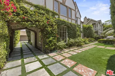 736 S Cloverdale Ave, Los Angeles, CA 90036 - Photo 3