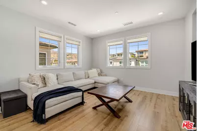 11955 Carabella Ct, Porter Ranch, CA 91311 - Photo 19