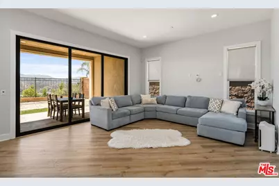 11955 Carabella Ct, Porter Ranch, CA 91311 - Photo 7