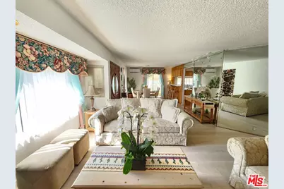 8130 Grimsby Ave, Los Angeles, CA 90045 - Photo 9