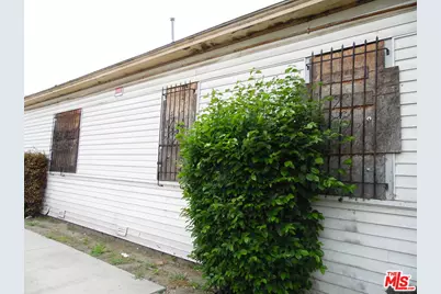 1563 E 108th St, Los Angeles, CA 90059 - Photo 13