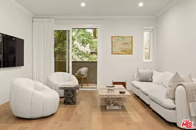 9000 Cynthia St #302, West Hollywood, CA 90069 - Photo 1