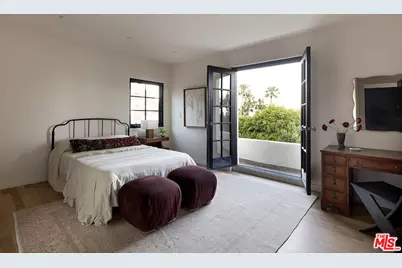 2720 Glendower Ave, Los Angeles, CA 90027 - Photo 31