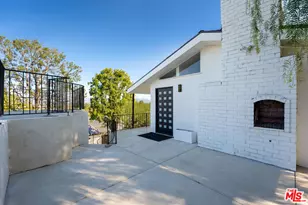 19536 Wells Dr, Tarzana, CA 91356 - Photo 65