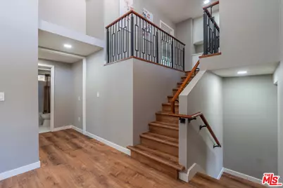 20454 W Strathern St, Winnetka, CA 91306 - Photo 11