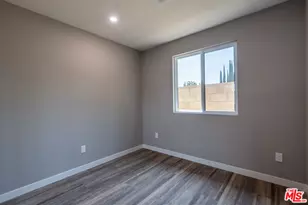 20454 W Strathern St, Winnetka, CA 91306 - Photo 31