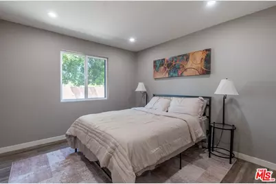 20454 W Strathern St, Winnetka, CA 91306 - Photo 33