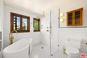 2464 Hollyridge Dr, Los Angeles, CA 90068 - Photo 11
