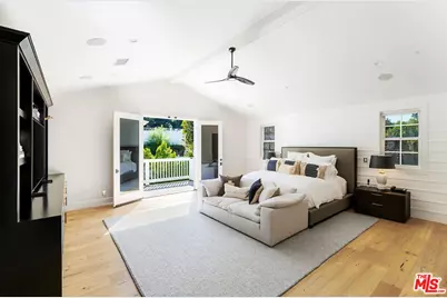 4197 Hayvenhurst Dr, Encino, CA 91436 - Photo 29