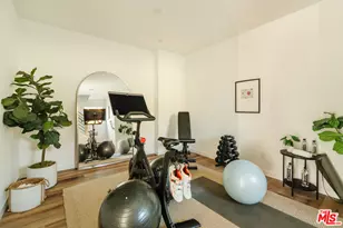 3855 N Riley Ln, Los Angeles, CA 90065 - Photo 15