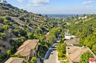 3697 Benedict Canyon Ln, Sherman Oaks, CA 91423 - Photo 55