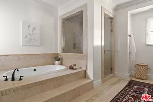 3697 Benedict Canyon Ln, Sherman Oaks, CA 91423 - Photo 17