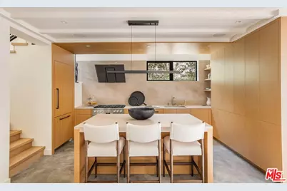 919 Hilldale Ave, West Hollywood, CA 90069 - Photo 11