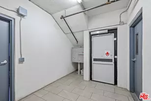 1183 Crenshaw Blvd, Los Angeles, CA 90019 - Photo 3