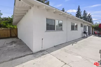22509 Saticoy St, West Hills, CA 91307 - Photo 25