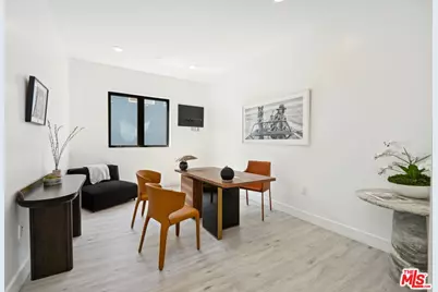 137 N Doheny Dr, West Hollywood, CA 90048 - Photo 21