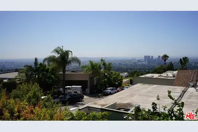 1461 Laurel Way, Beverly Hills, CA 90210 - Photo 9