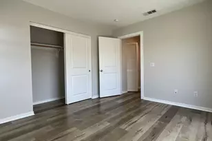 15031 Hartland St, Van Nuys, CA 91405 - Photo 15