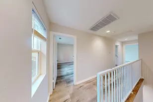 15031 Hartland St, Van Nuys, CA 91405 - Photo 11