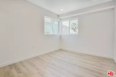 10918 Camarillo St, North Hollywood, CA 91603 - Photo 41