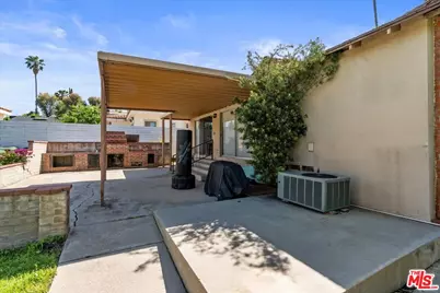 5454 Aura Ave, Tarzana, CA 91356 - Photo 19