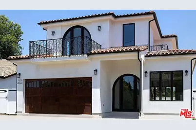 20329 Stagg St, Winnetka, CA 91306 - Photo 1