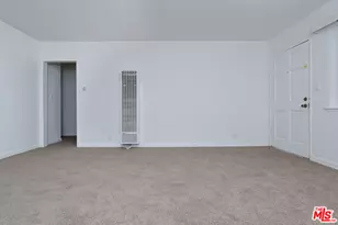 9301 Darby Ave, Northridge, CA 91325 - Photo 15