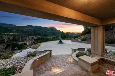 29677 Mulholland Hwy, Agoura Hills, CA 91301 - Photo 23