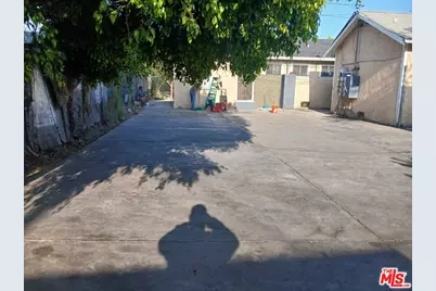 1139 E 69th St, Los Angeles, CA 90001 - Photo 9
