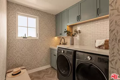 8363 Stewart Ave, Los Angeles, CA 90045 - Photo 25