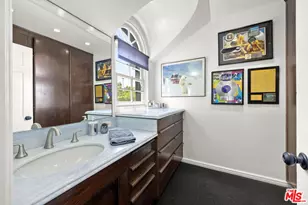 850 Birchwood Dr, Los Angeles, CA 90024 - Photo 37