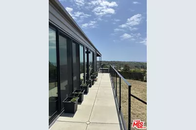 5782 Calpine Dr, Malibu, CA 90265 - Photo 11