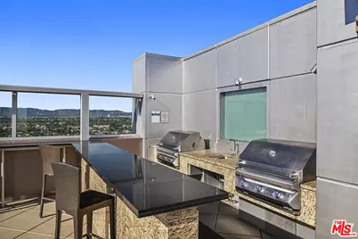 13700 Marina Pointe Dr #809, Marina del Rey, CA 90292 - Photo 29