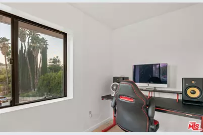 2357 Knob Hill Dr, Riverside, CA 92506 - Photo 27
