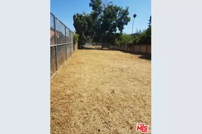 2154 W 24th St, Los Angeles, CA 90018 - Photo 3