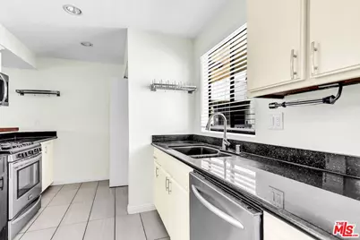 15207 Magnolia Blvd #209, Sherman Oaks, CA 91403 - Photo 1
