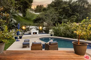 8446 Kirkwood Dr, Los Angeles, CA 90046 - Photo 3