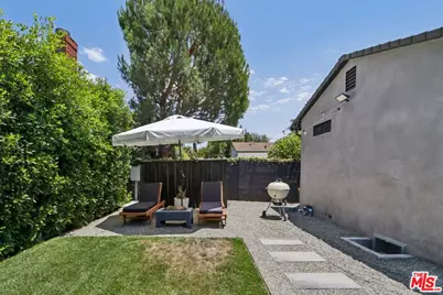 13117 Magnolia Blvd, Sherman Oaks, CA 91423 - Photo 21