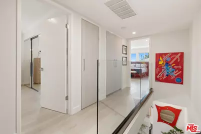 737 Pier Ave #1, Santa Monica, CA 90405 - Photo 25