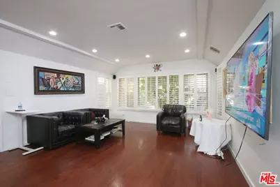 1807 Cochran Pl, Los Angeles, CA 90019 - Photo 21