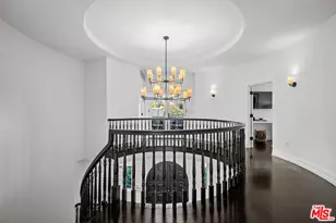 9928 Toluca Lake Ave, Toluca Lake, CA 91602 - Photo 29