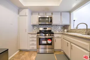 365 W Alameda Ave, Burbank, CA 91506 - Photo 17