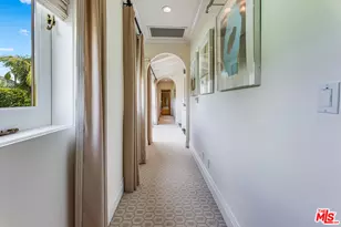 814 N Bedford Dr, Beverly Hills, CA 90210 - Photo 11