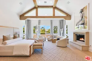 812 N Bedford Dr, Beverly Hills, CA 90210 - Photo 59