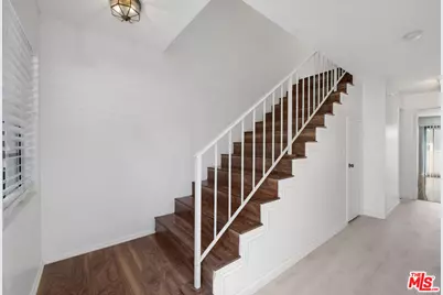 2519 Kansas Ave #107, Santa Monica, CA 90404 - Photo 21